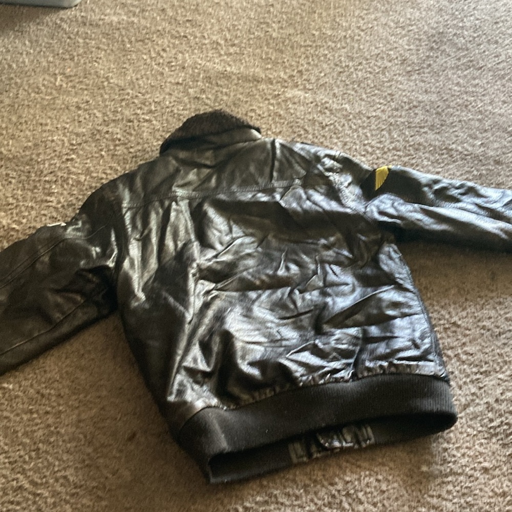 Leather jacket - Picture 4 of 5